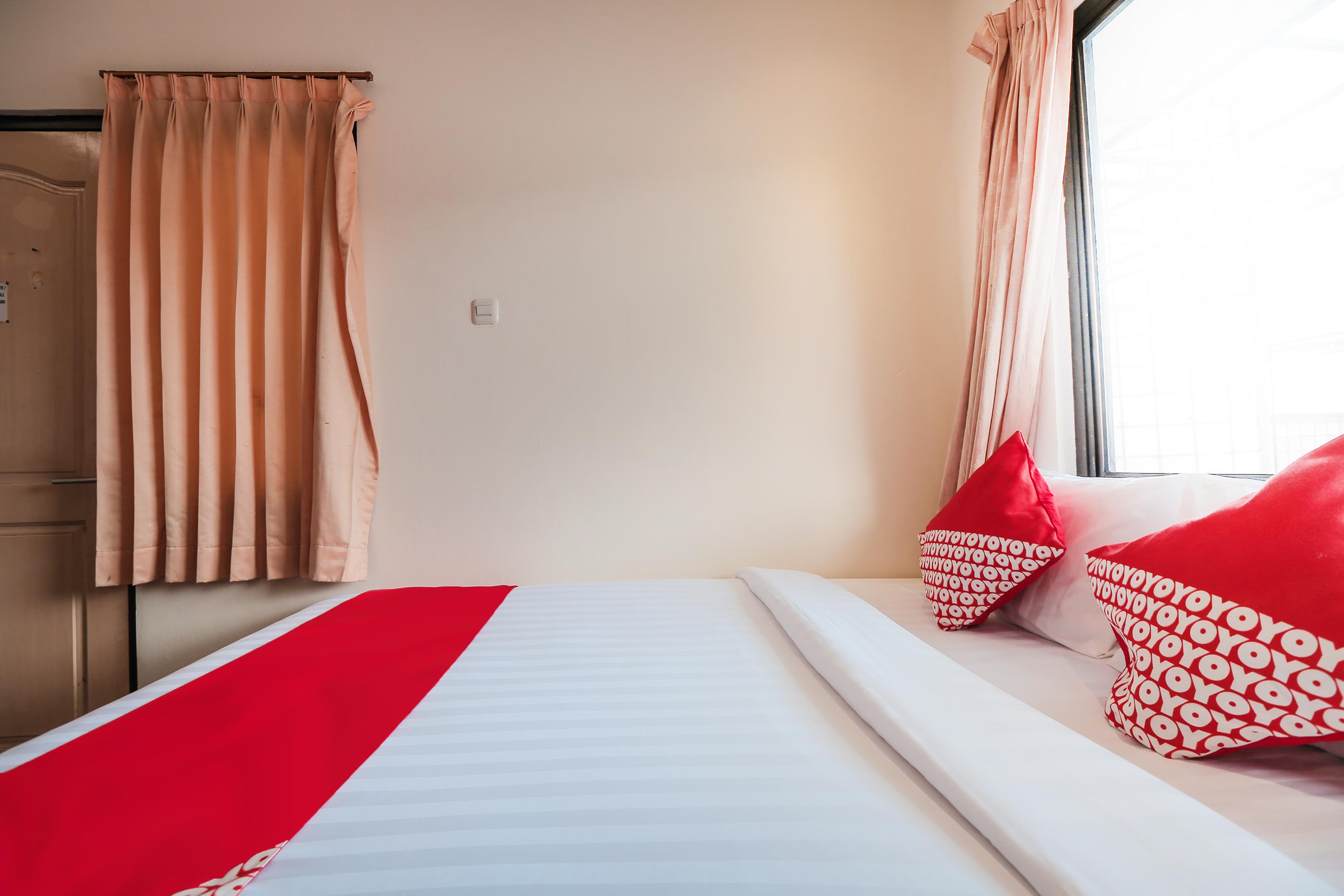 Super Oyo Capital O 141 Fatmawati Cozy Residence Джакарта Экстерьер фото